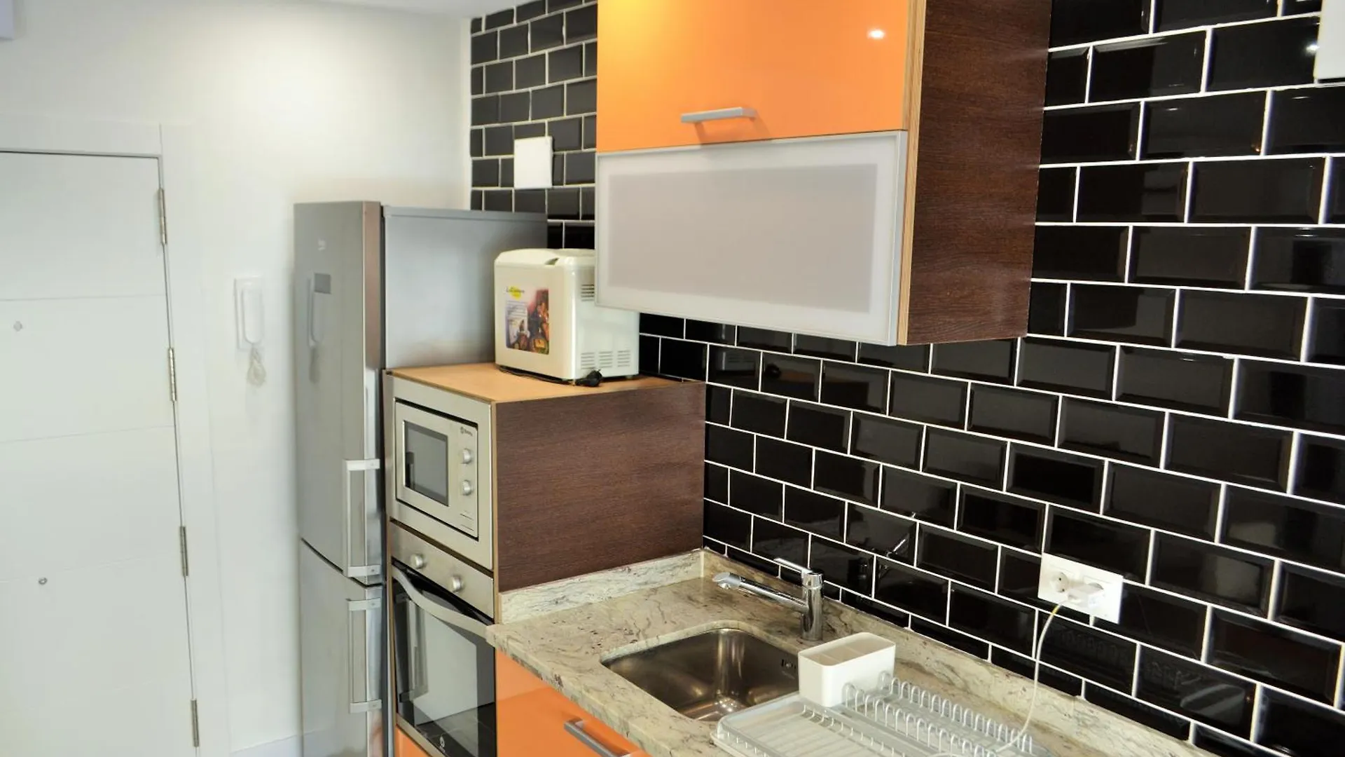 Centro Suites Vialia Málaga Lägenhet