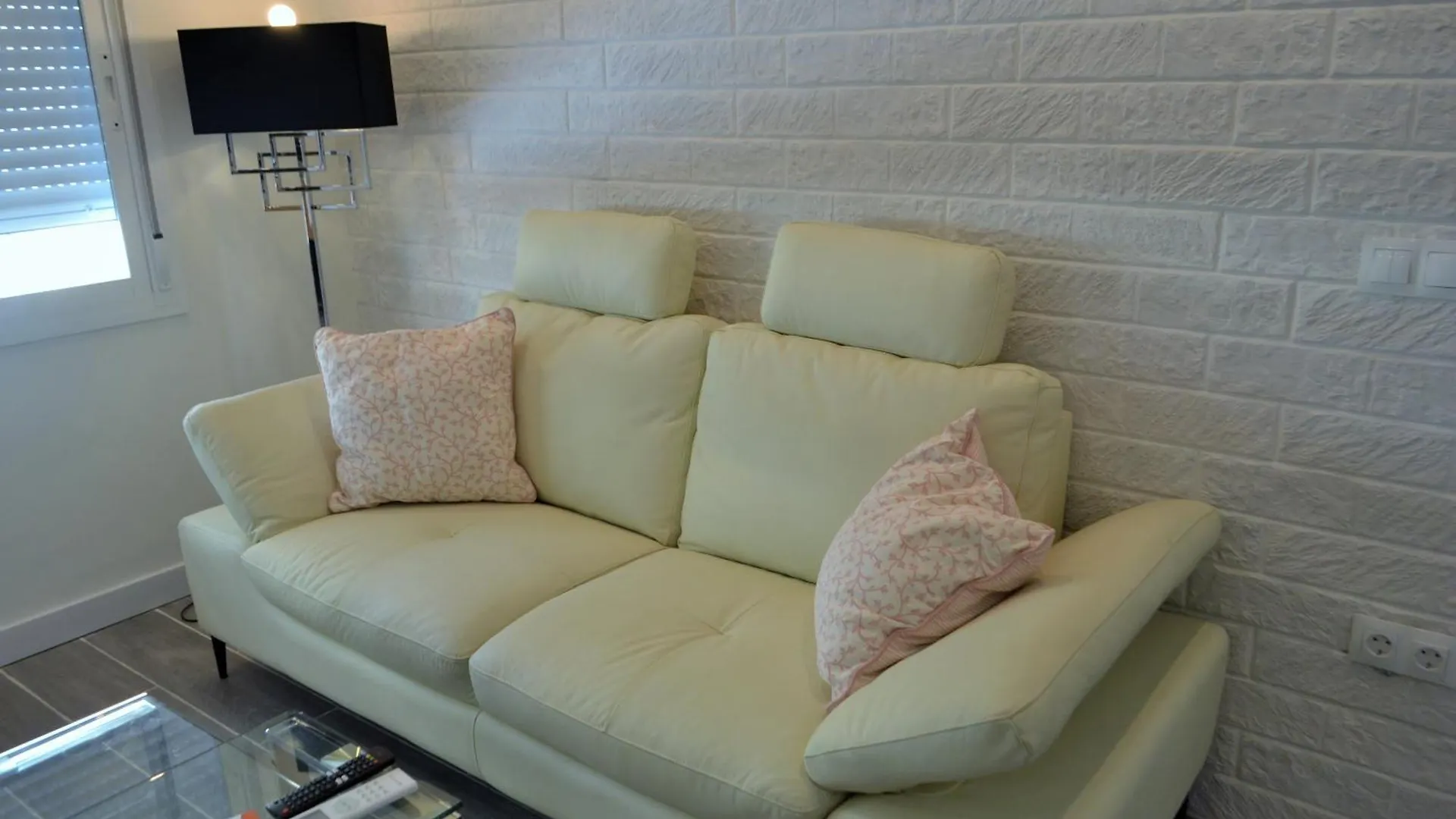 Centro Suites Vialia Malaga Apartment